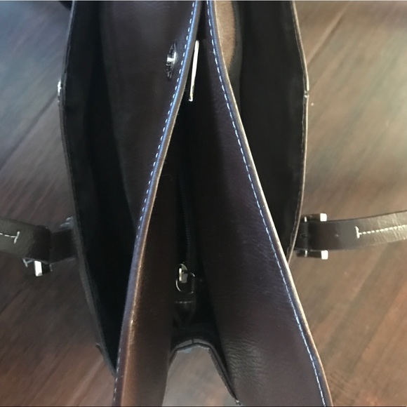 Kenneth Cole Reaction purse - Picture 7 of 8